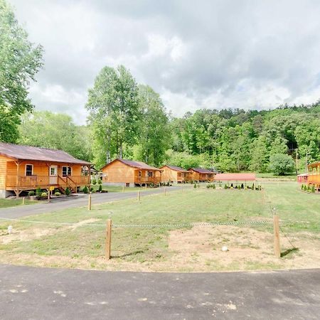 Cozy Cabin On Tuckasegee River - Near Bryson City Kültér fotó