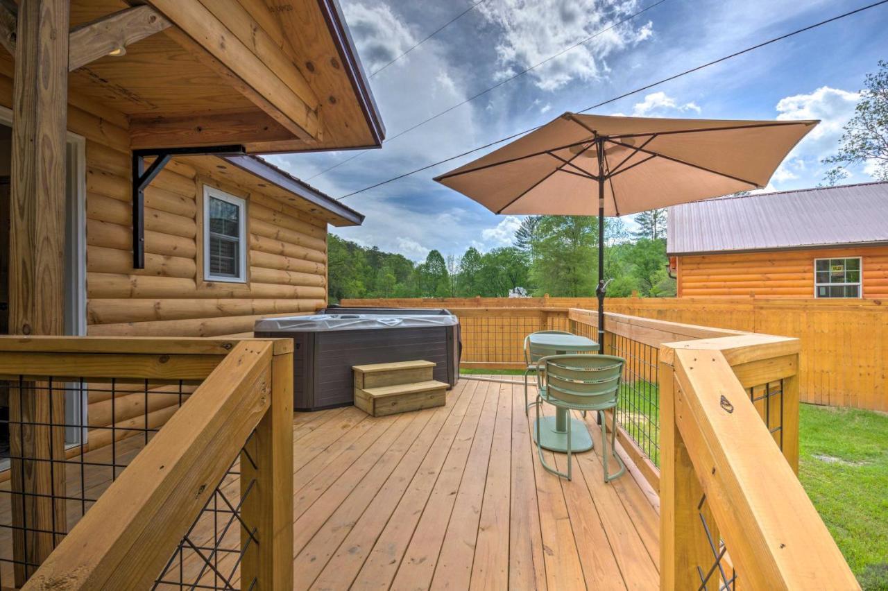 Cozy Cabin On Tuckasegee River - Near Bryson City Kültér fotó